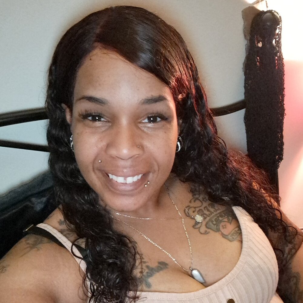 Meet your Posher, Ayisha